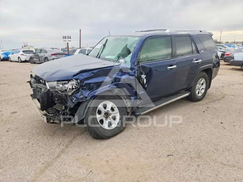 2017 Toyota 4 RUNNER photo