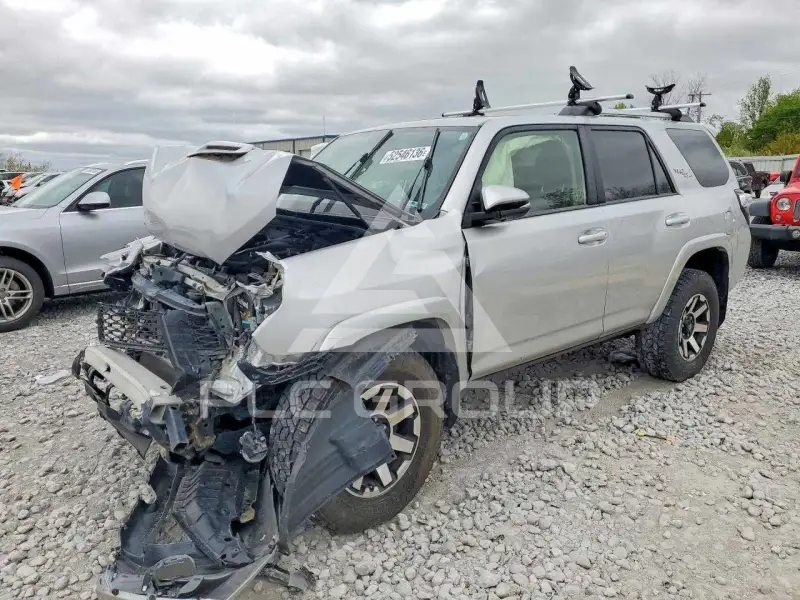 2017 Toyota 4 RUNNER photo