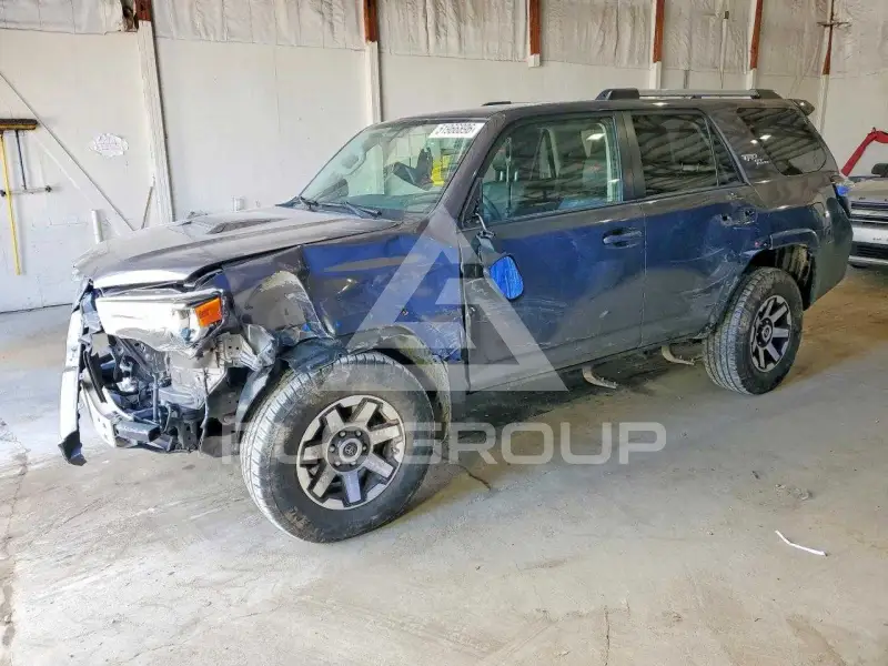 2017 Toyota 4 RUNNER фото