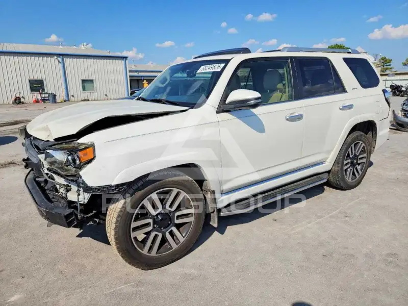 2017 Toyota 4 RUNNER фото