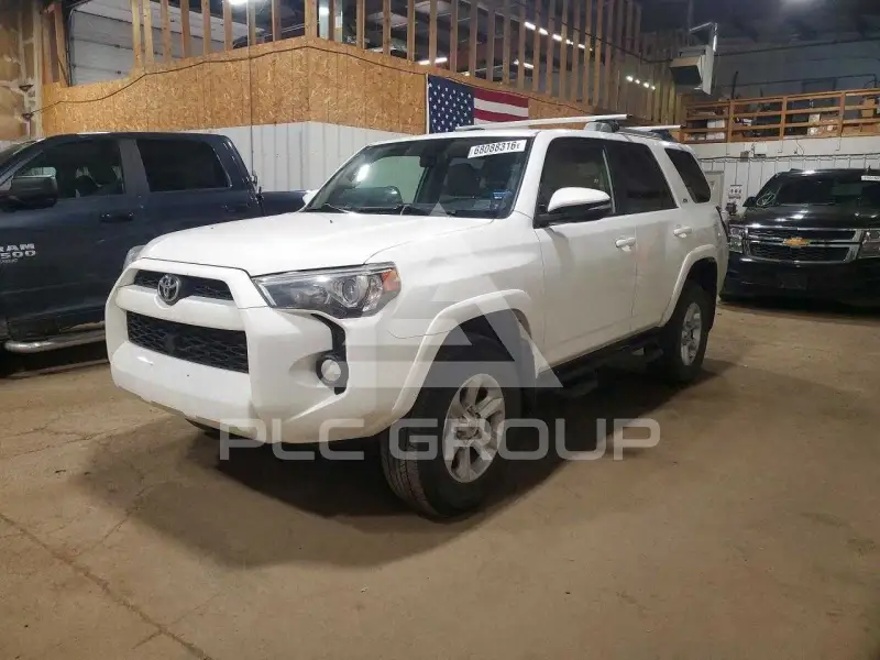 2017 Toyota 4 RUNNER фото