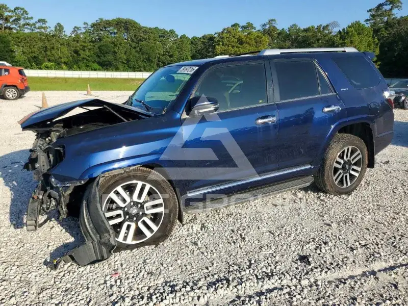 2017 Toyota 4 RUNNER photo