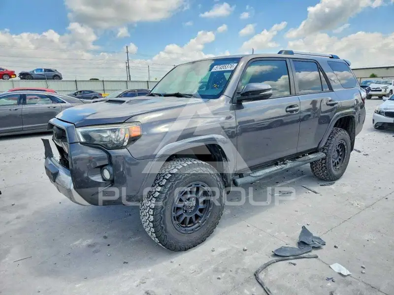 2017 Toyota 4 RUNNER photo