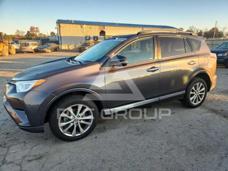 2017 Toyota RAV4 фото