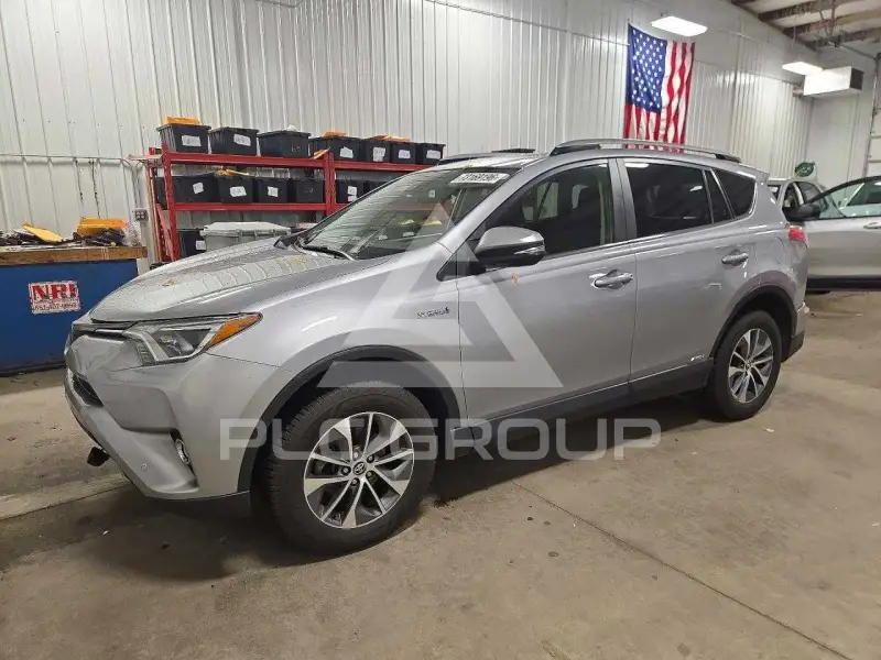 2017 Toyota RAV4 фото