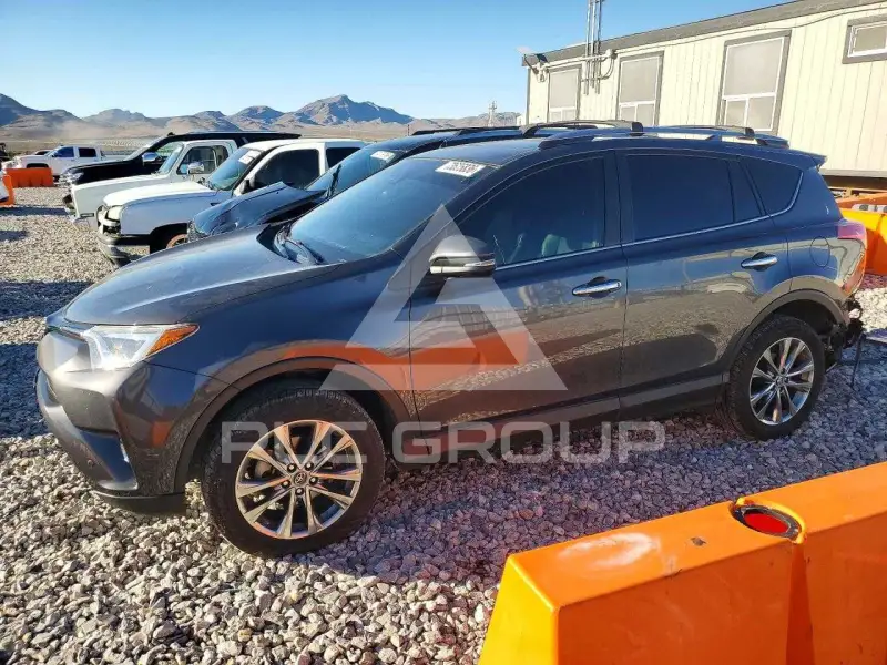 2017 Toyota RAV4 фото