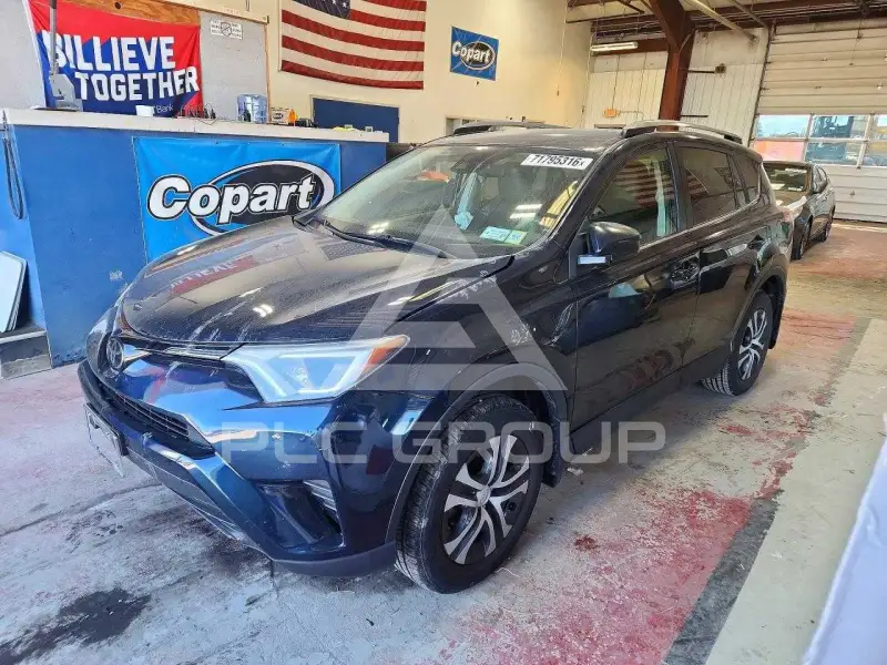 2017 Toyota RAV4 фото