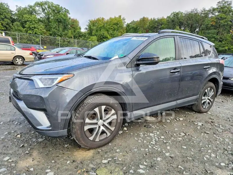 2017 Toyota RAV4 фото
