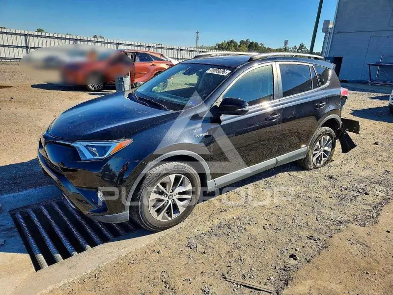 2017 Toyota RAV4 фото