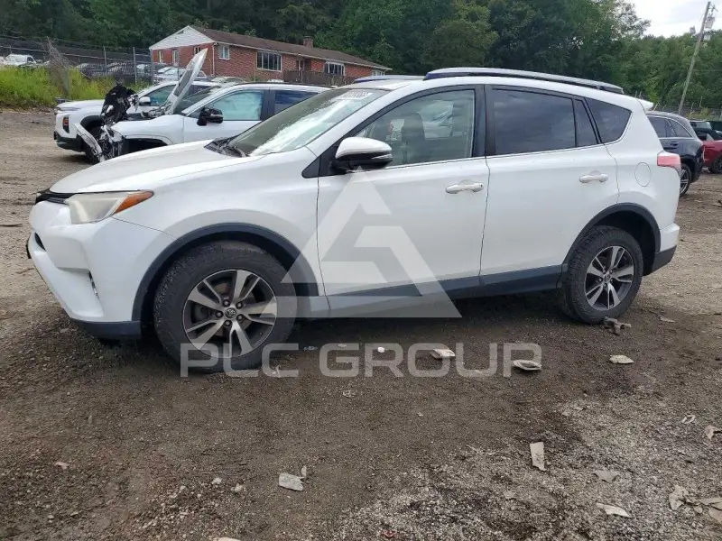 2017 Toyota RAV4 фото