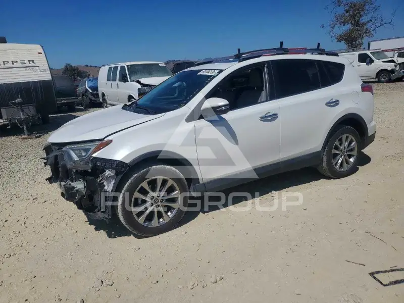 2017 Toyota RAV4 фото