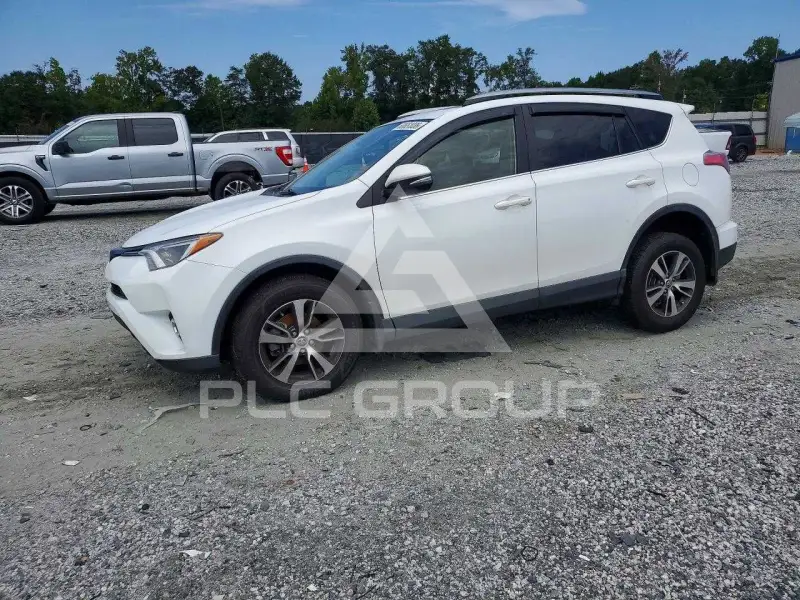 2017 Toyota RAV4 фото