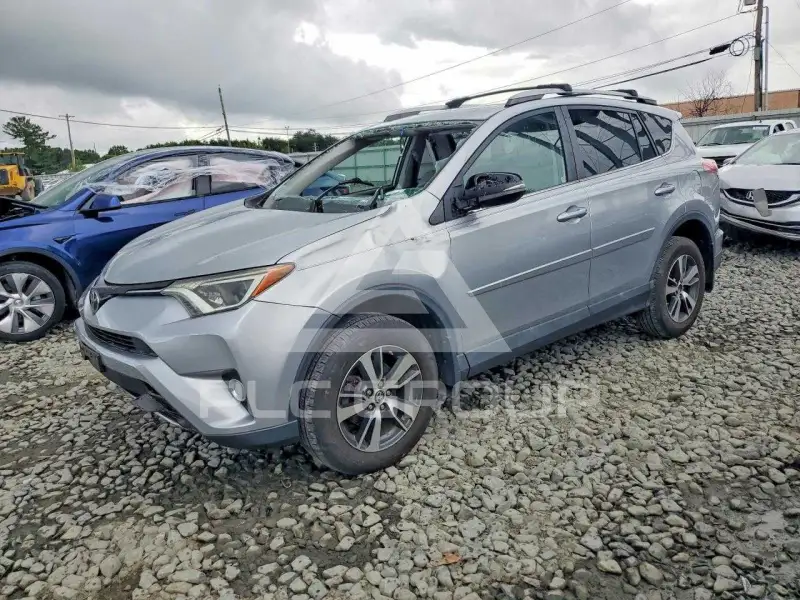2017 Toyota RAV4 photo