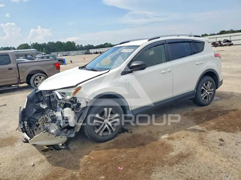 2017 Toyota RAV4 фото