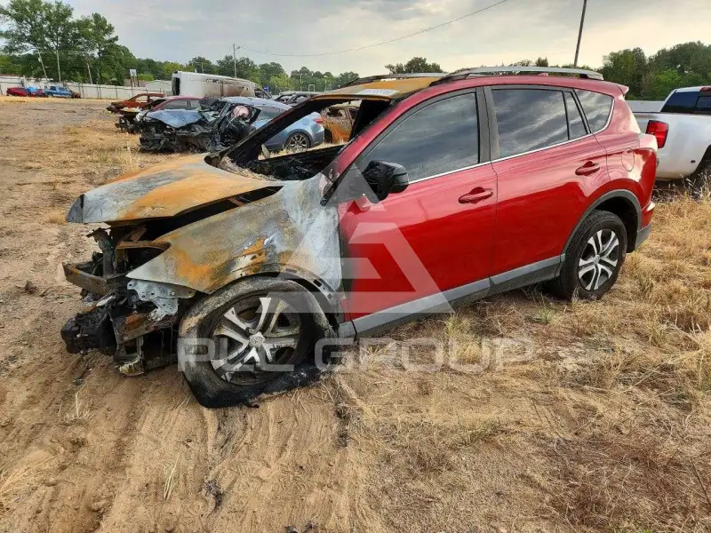 2017 Toyota RAV4 photo