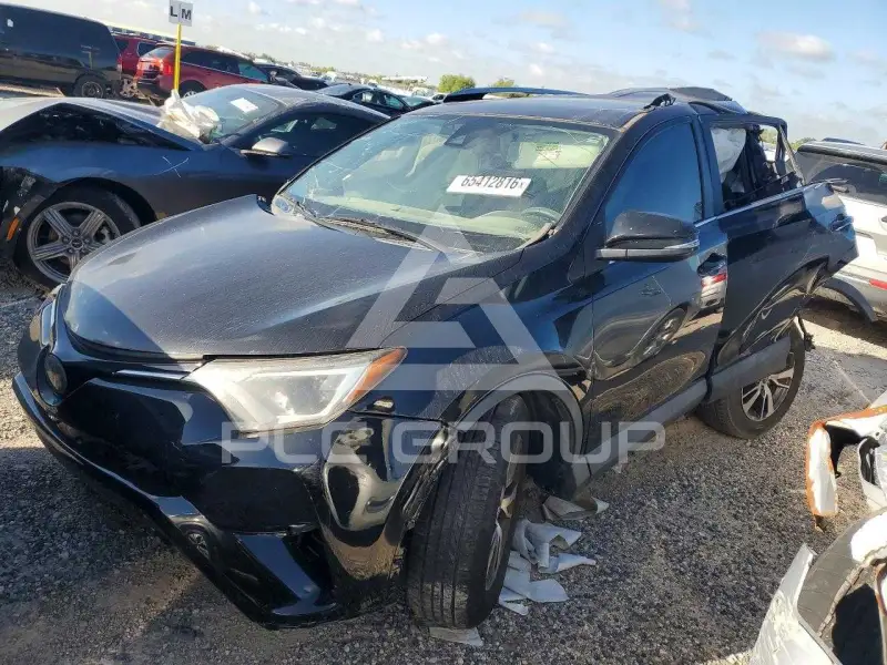 2017 Toyota RAV4 фото
