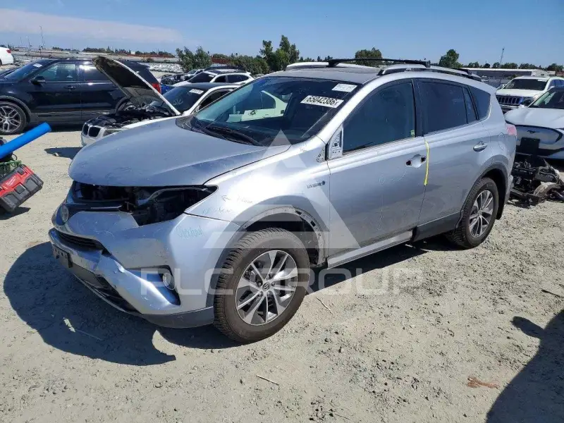 2017 Toyota RAV4 фото