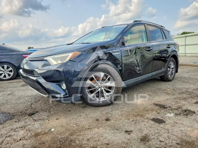2017 Toyota RAV4 photo