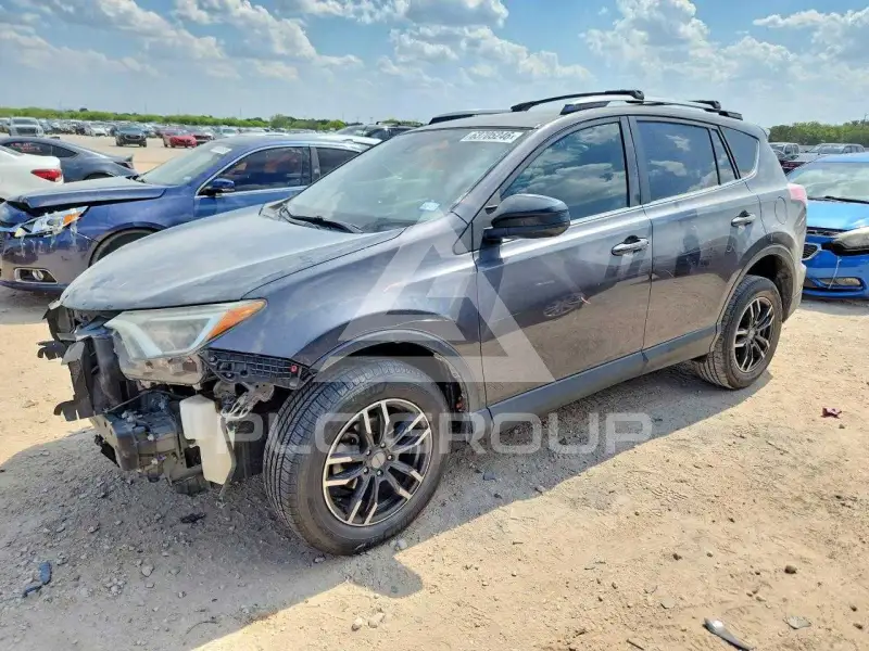 2017 Toyota RAV4 фото