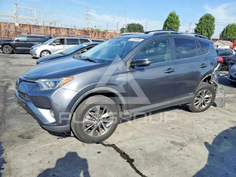 2017 Toyota RAV4 photo