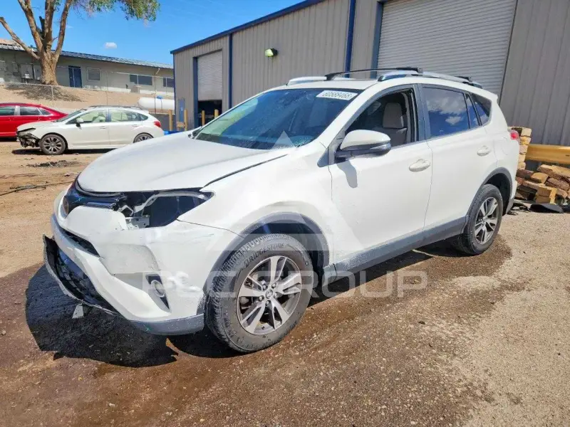 2017 Toyota RAV4 photo