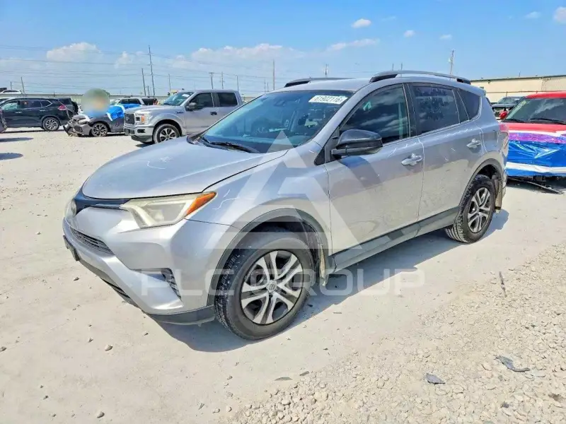 2017 Toyota RAV4 фото