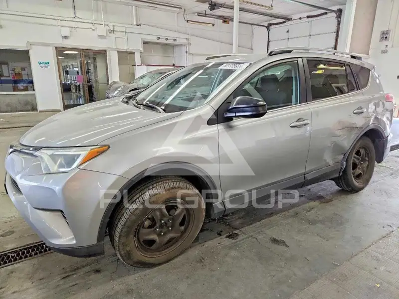 2017 Toyota RAV4 фото