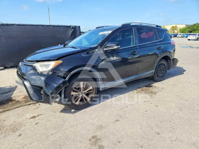 2017 Toyota RAV4 photo