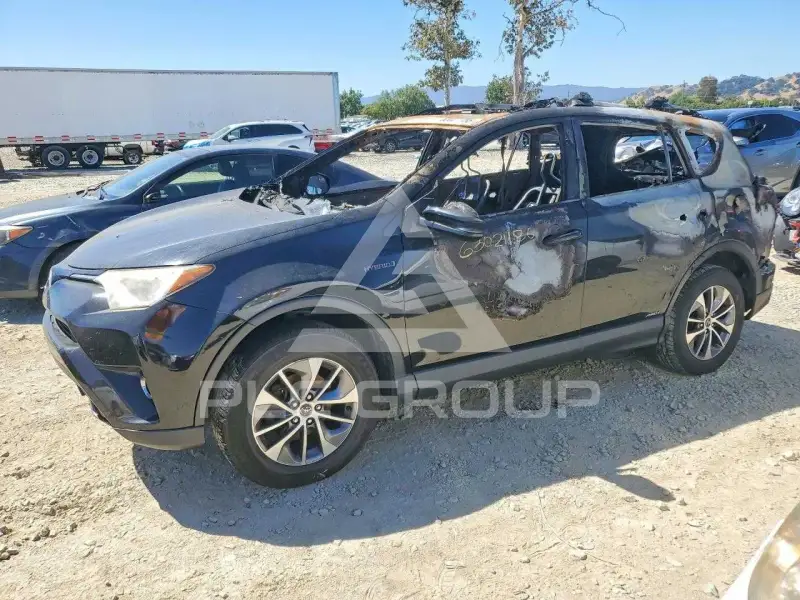 2017 Toyota RAV4 фото