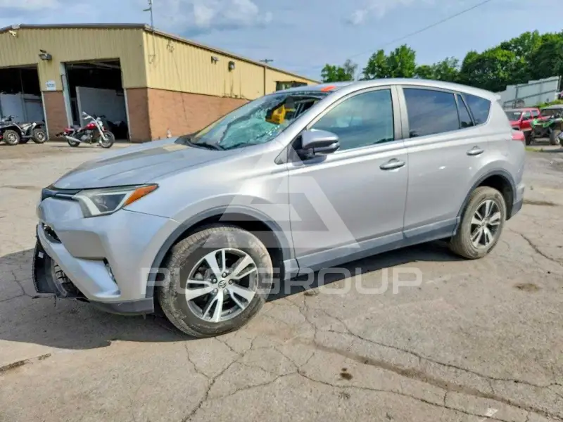 2017 Toyota RAV4 фото