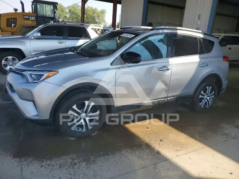 2017 Toyota RAV4 фото