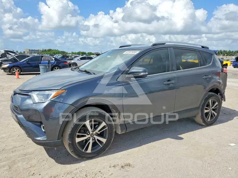 2017 Toyota RAV4 фото