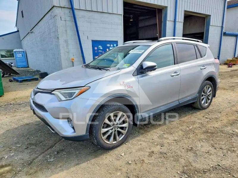 2017 Toyota RAV4 фото