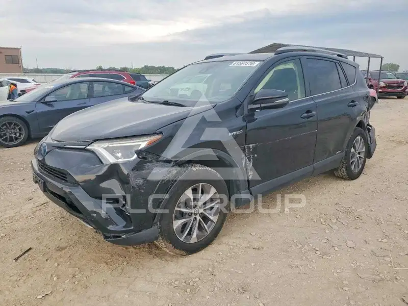 2017 Toyota RAV4 photo