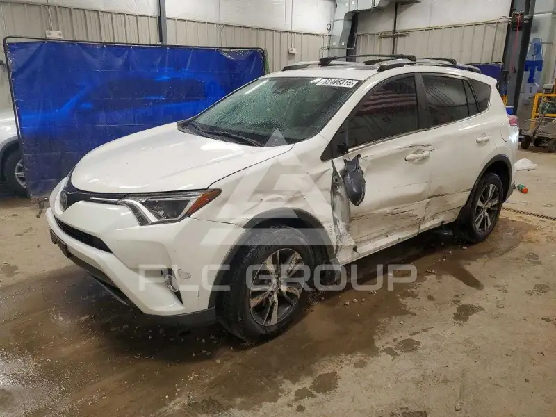 2017 Toyota RAV4 фото