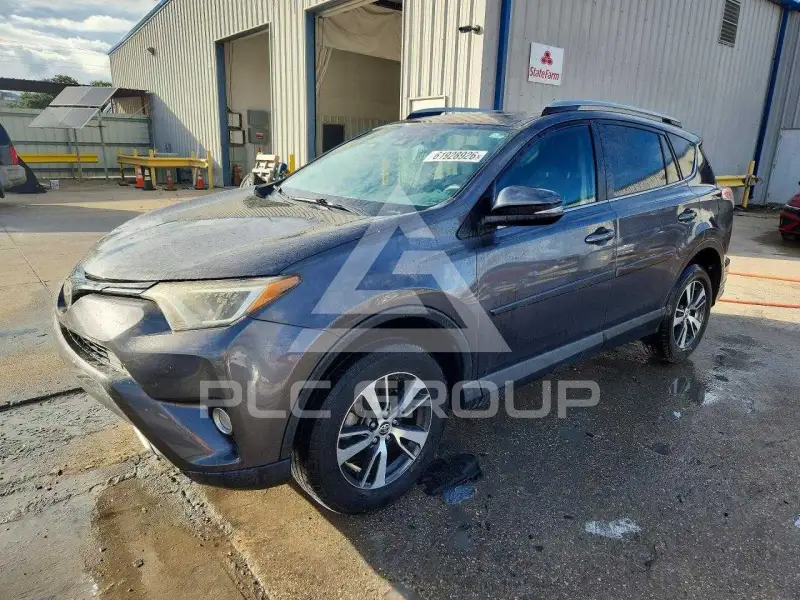 2017 Toyota RAV4 фото