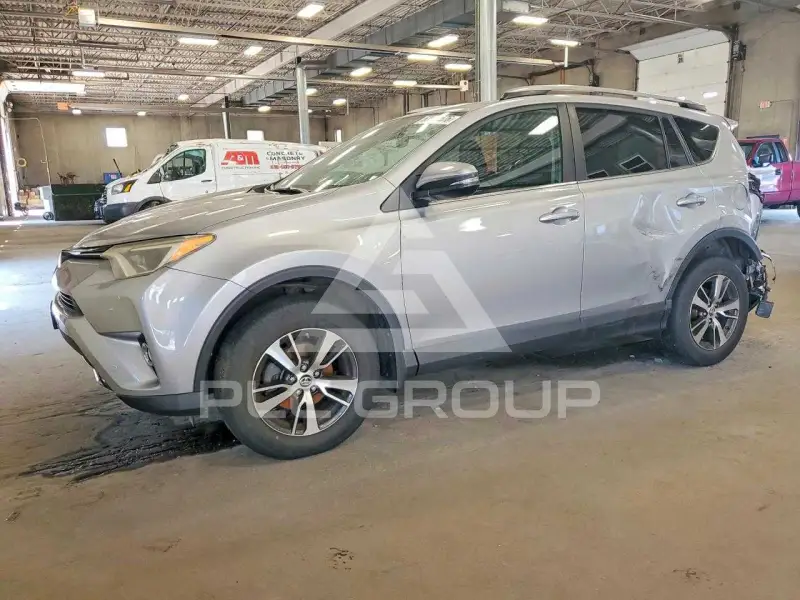 2017 Toyota RAV4 фото