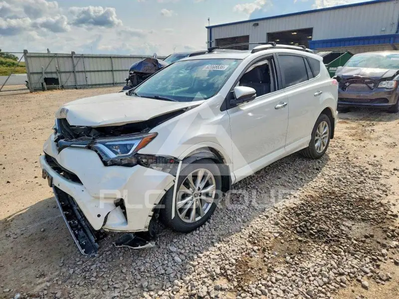2017 Toyota RAV4 фото