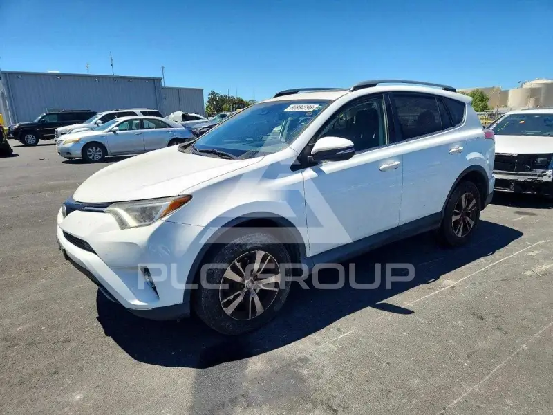 2017 Toyota RAV4 фото
