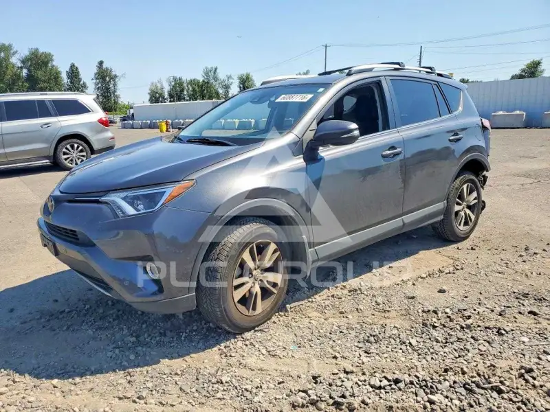 2017 Toyota RAV4 фото