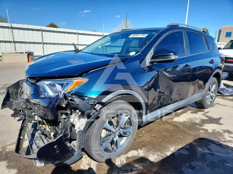 2017 Toyota RAV4 фото