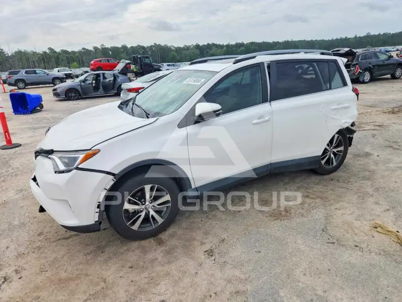 2017 Toyota RAV4 фото