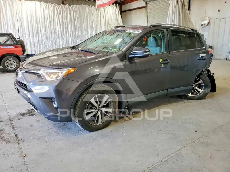 2017 Toyota RAV4 photo