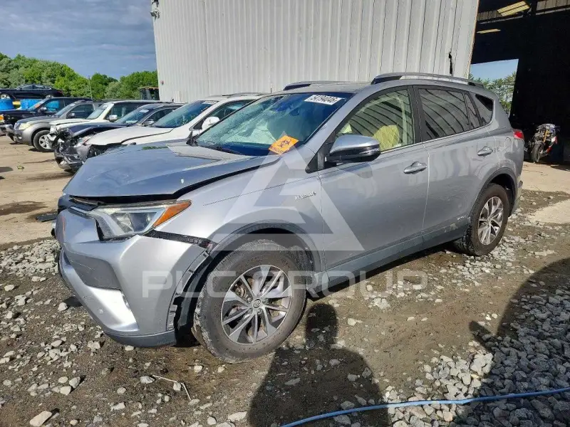2017 Toyota RAV4 photo