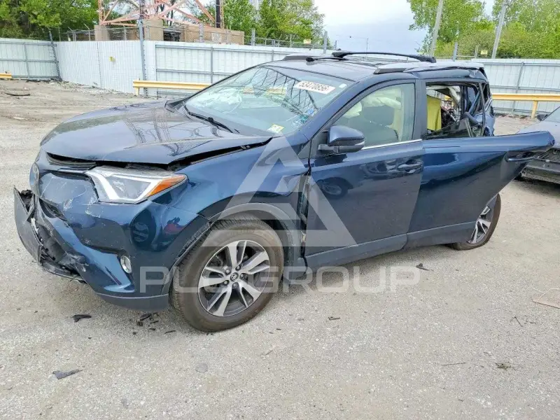 2017 Toyota RAV4 фото
