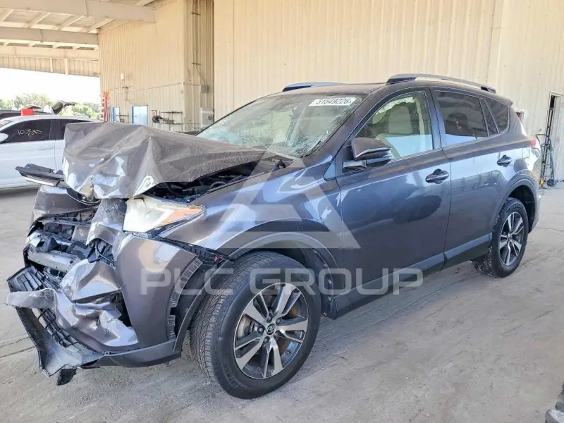 2017 Toyota RAV4 photo