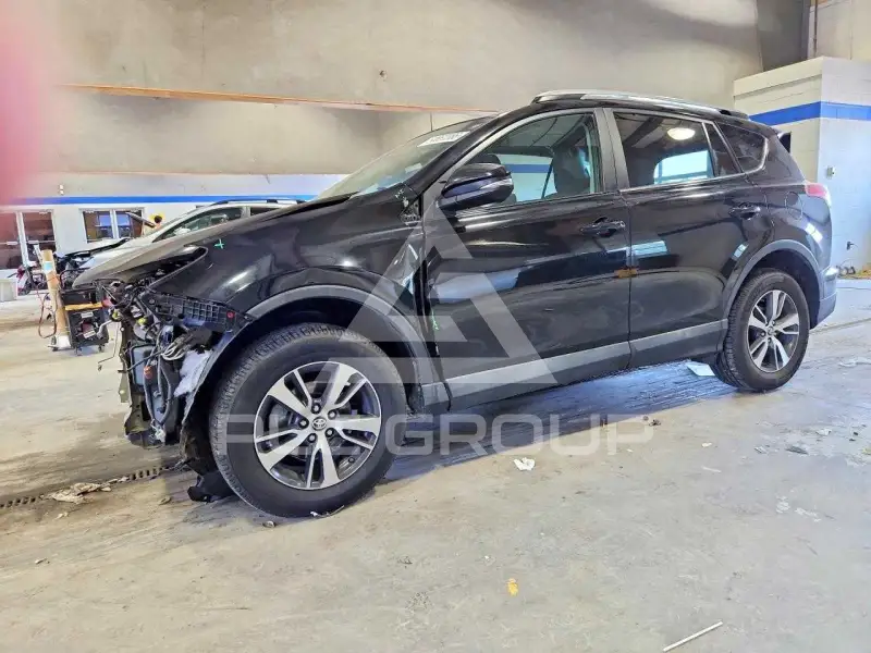 2017 Toyota RAV4 фото