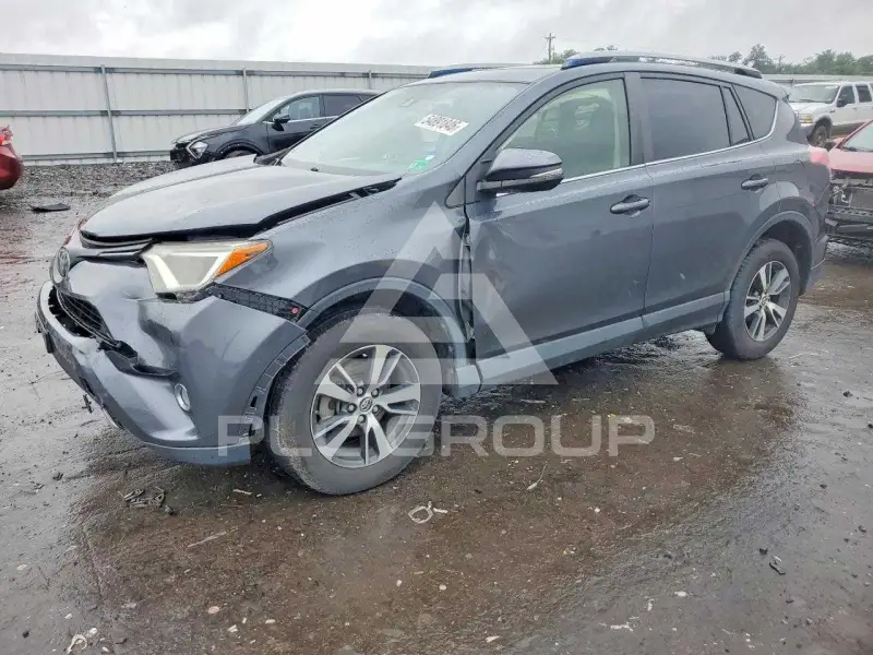 2017 Toyota RAV4 photo