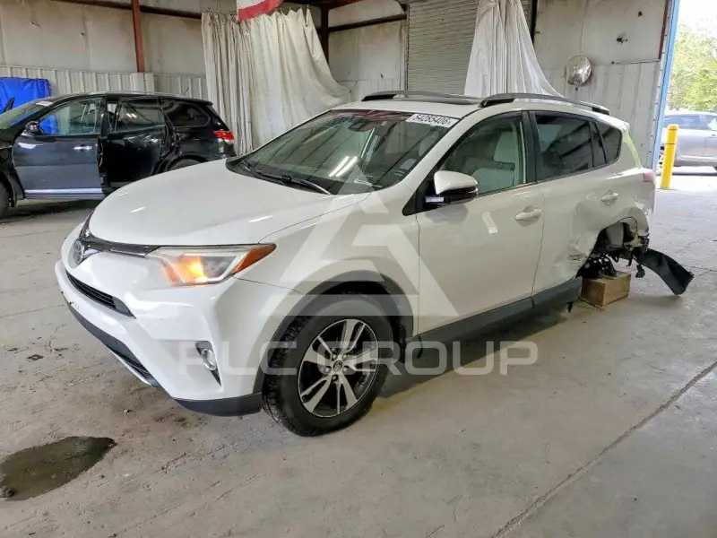 2017 Toyota RAV4 фото
