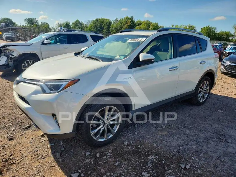 2017 Toyota RAV4 фото